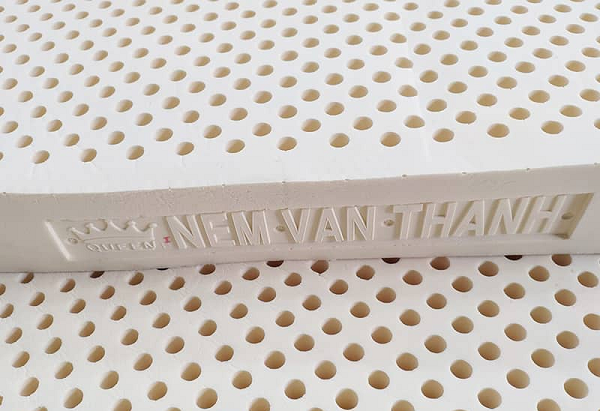 Đệm cao su Vạn Thành