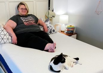 Người nặng cân nằm đệm cao su được không